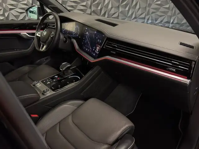 Volkswagen Touareg R-Line 4Motion Ansicht 38