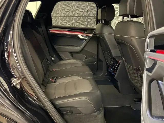 Volkswagen Touareg R-Line 4Motion Ansicht 10