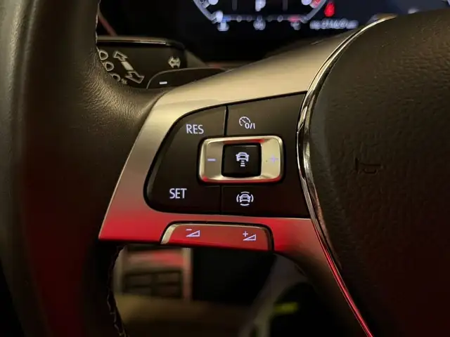 Volkswagen Touareg R-Line 4Motion Ansicht 26