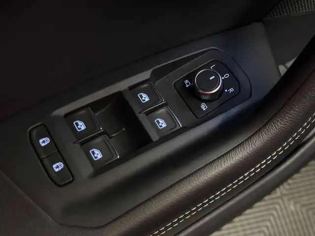 Volkswagen Touareg R-Line 4Motion Ansicht 21