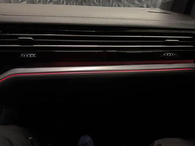 Volkswagen Touareg R-Line 4Motion Ansicht 8