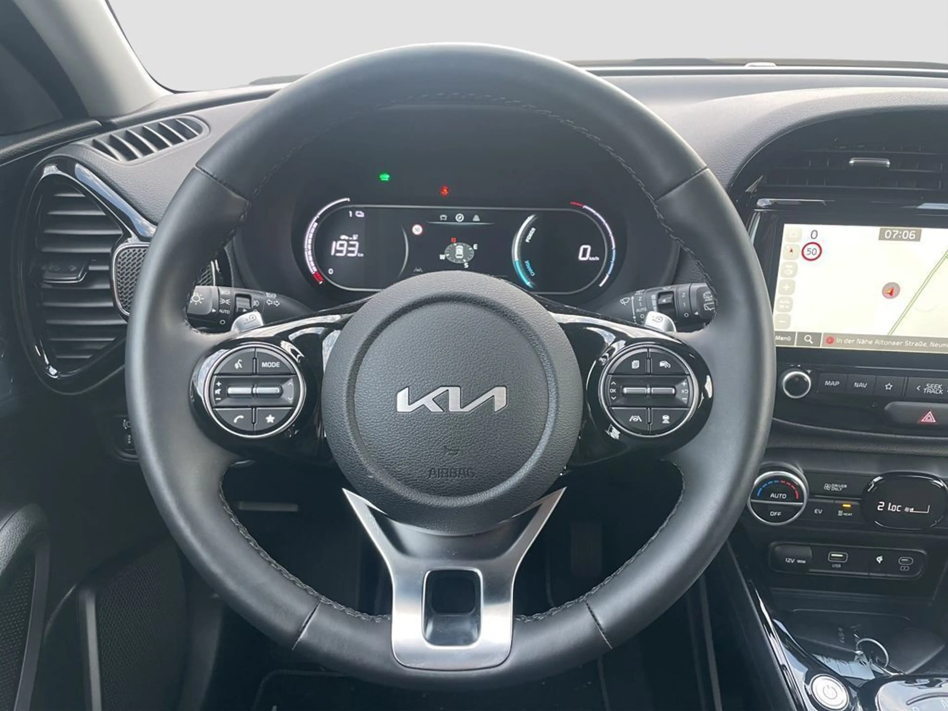 Kia Soul Kia e-Soul Spirit MJ 2023 Lederpaket Wärmepumpe — photo 5