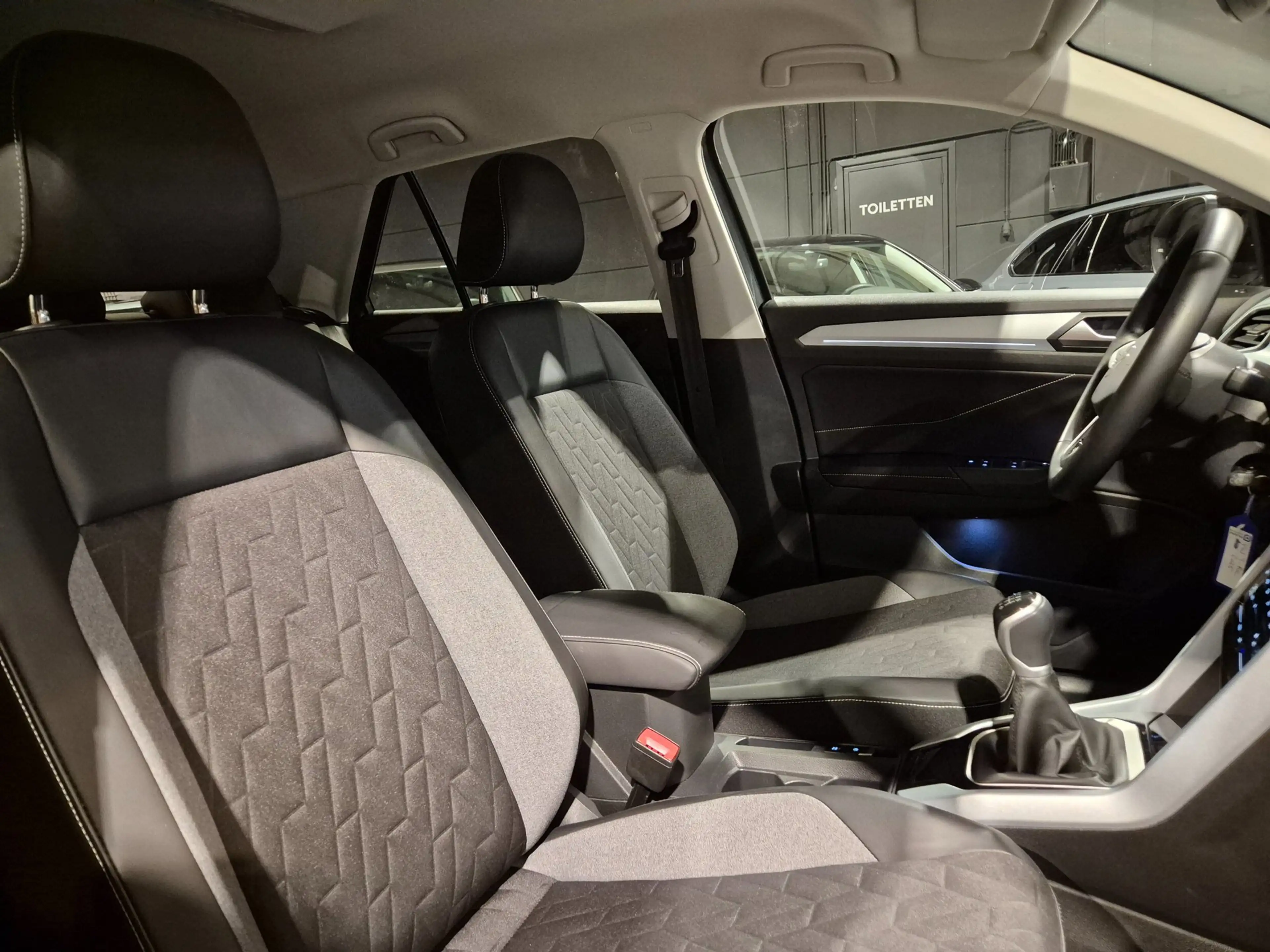 Volkswagen T-Roc 1.0 TSI Goal Edition - Clima - Stoelverwarming - A — photo 10