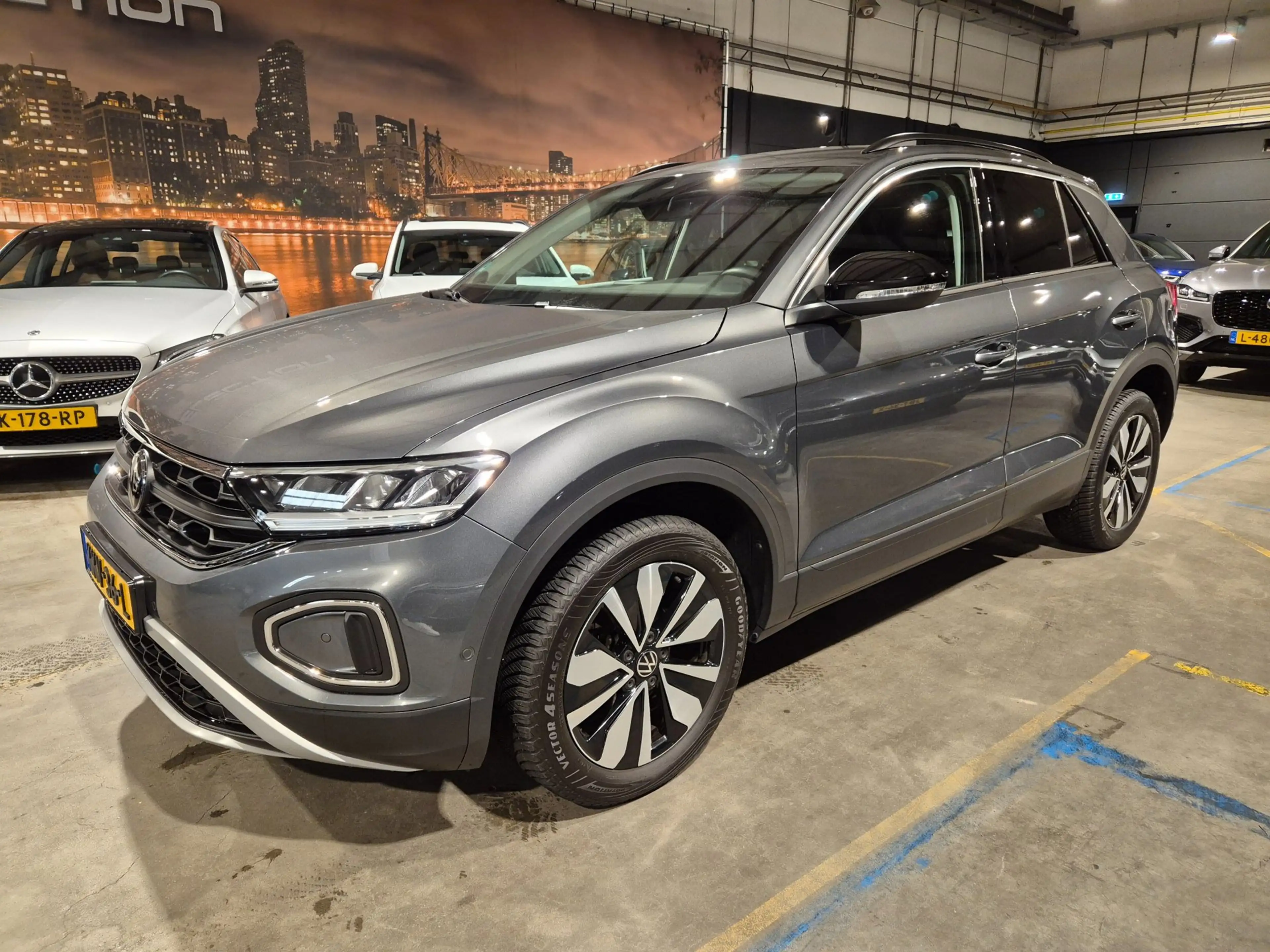 Volkswagen T-Roc 1.0 TSI Goal Edition - Clima - Stoelverwarming - A — photo 6