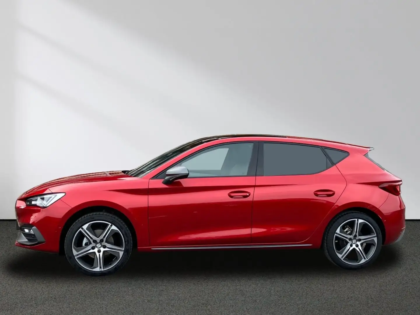 SEAT Leon FR Plus 1.5 eTSI DSG XL LED PANO Dinamica Rojo - 2