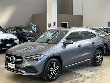 d Sport Plus auto - 18" - Navi 10,25" - Telecamera