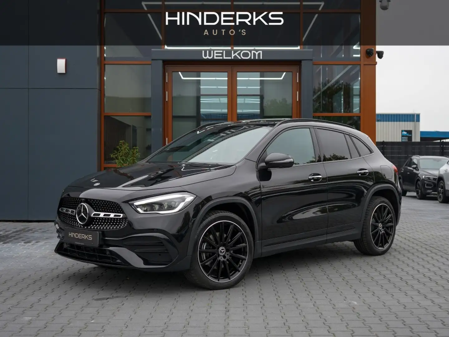Mercedes-Benz GLA 250 e AMG Line | Pano | Head-Up | Adap. Cruise | 360gr Zwart - 1