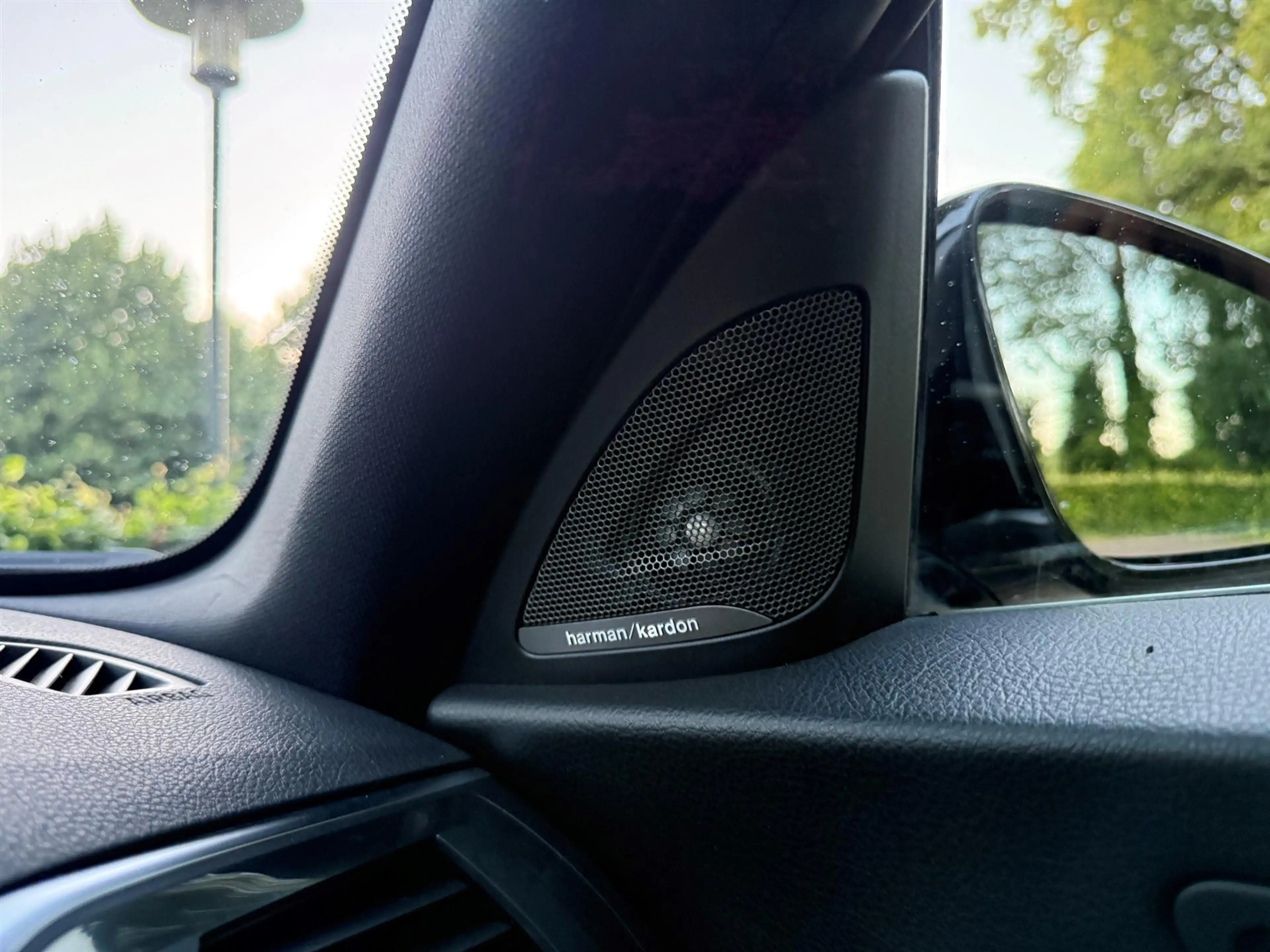 BMW 140 1-serie M140i High Exec/Pano/Stuurverw/Carplay/Har — photo 21