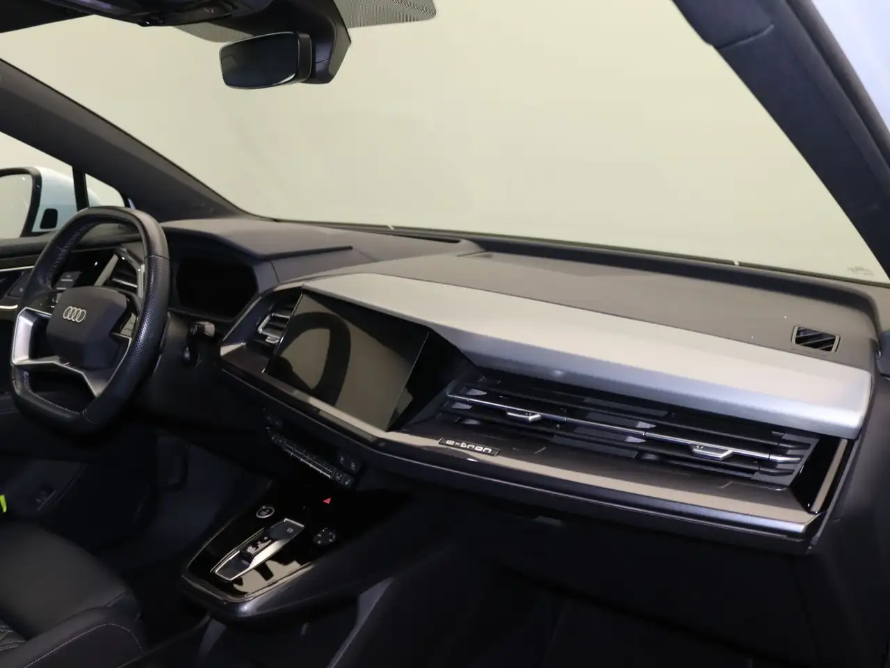 Audi Q4 50 quattro / Pano, Matrix, AR-HuD, AHK, миниатюра 8