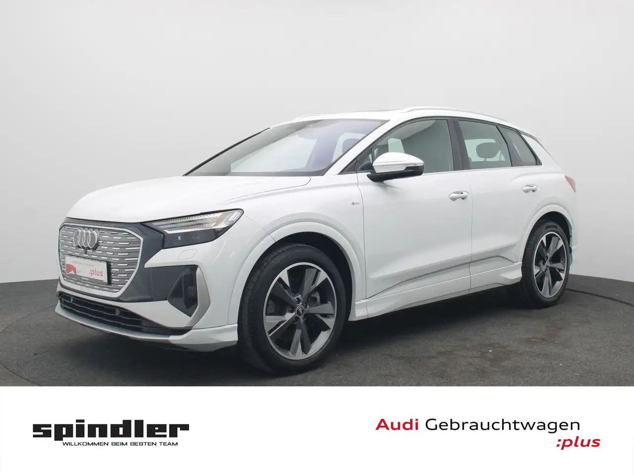 Audi Q4 50 quattro / Pano, Matrix, AR-HuD, AHK