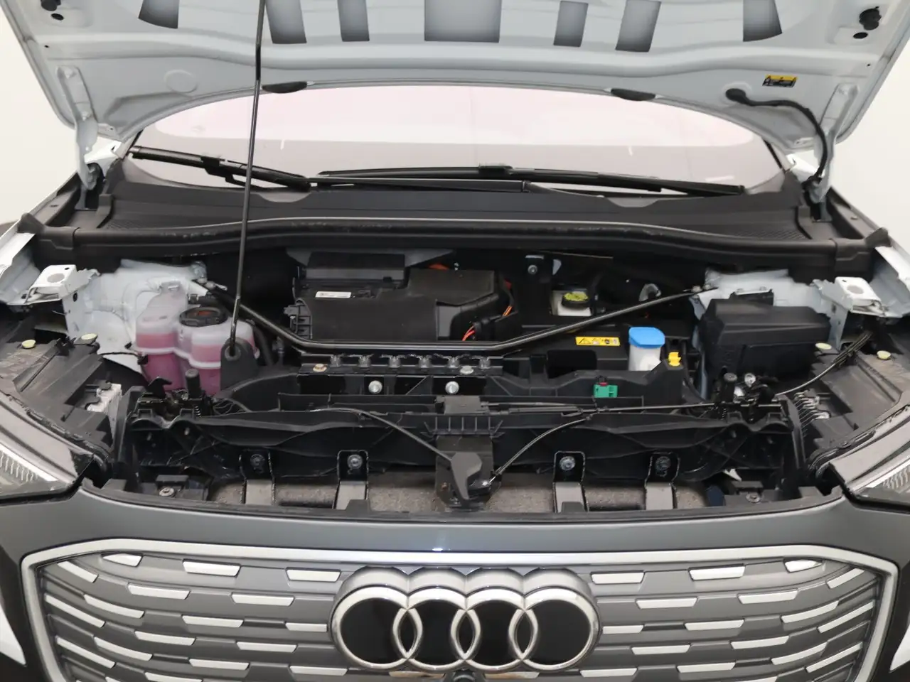 Audi Q4 50 quattro / Pano, Matrix, AR-HuD, AHK, миниатюра 18