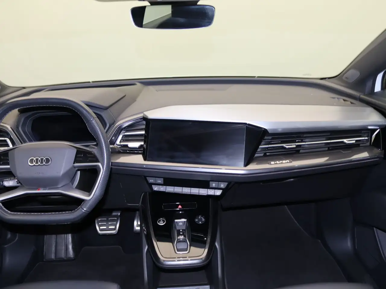 Audi Q4 50 quattro / Pano, Matrix, AR-HuD, AHK, миниатюра 9