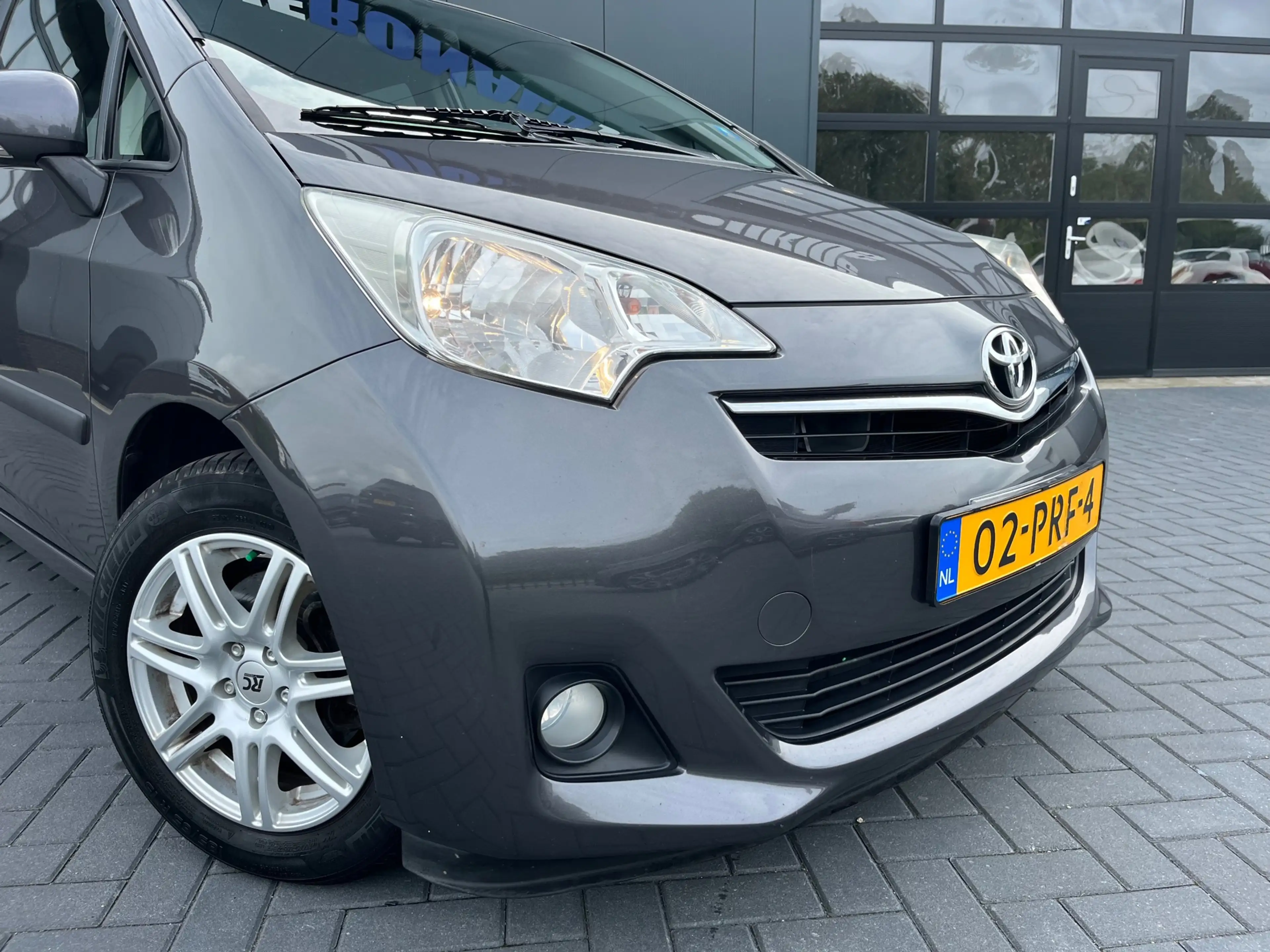 Toyota Verso-S 1.3 VVT-i Aspiration NL.Auto/Climatronic/Cruise-co — photo 5