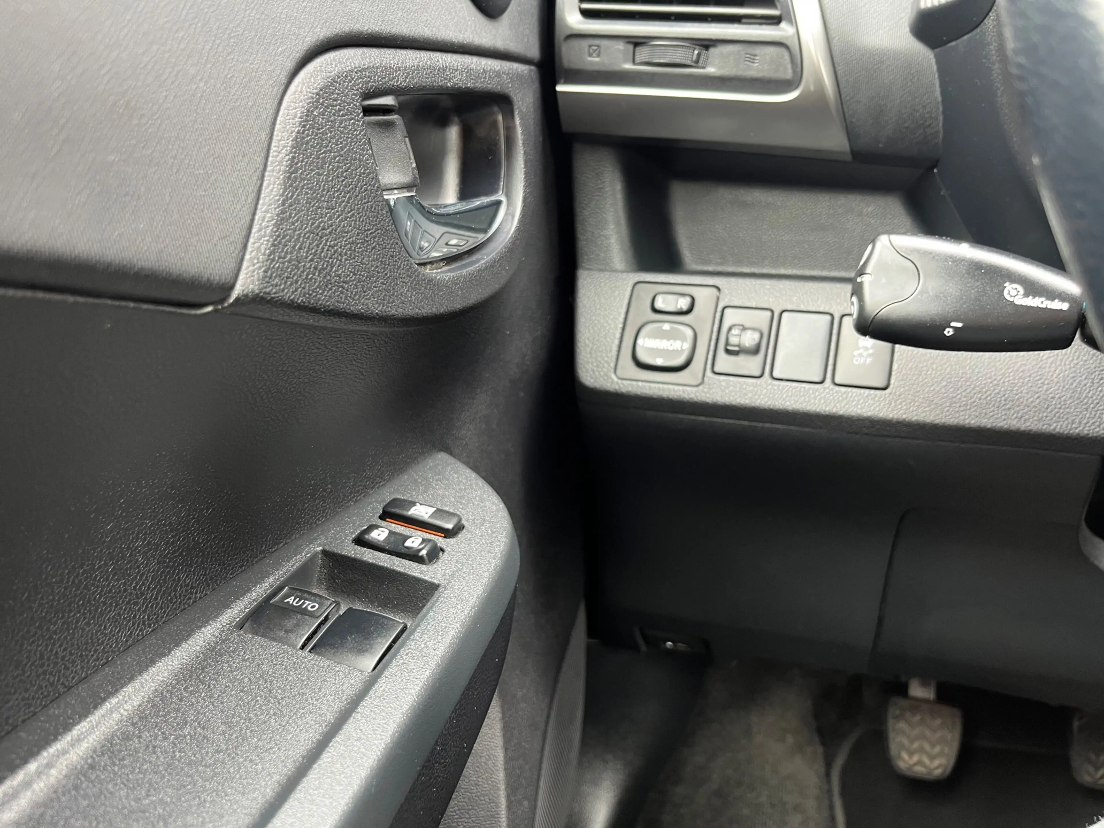 Toyota Verso-S 1.3 VVT-i Aspiration NL.Auto/Climatronic/Cruise-co — photo 15