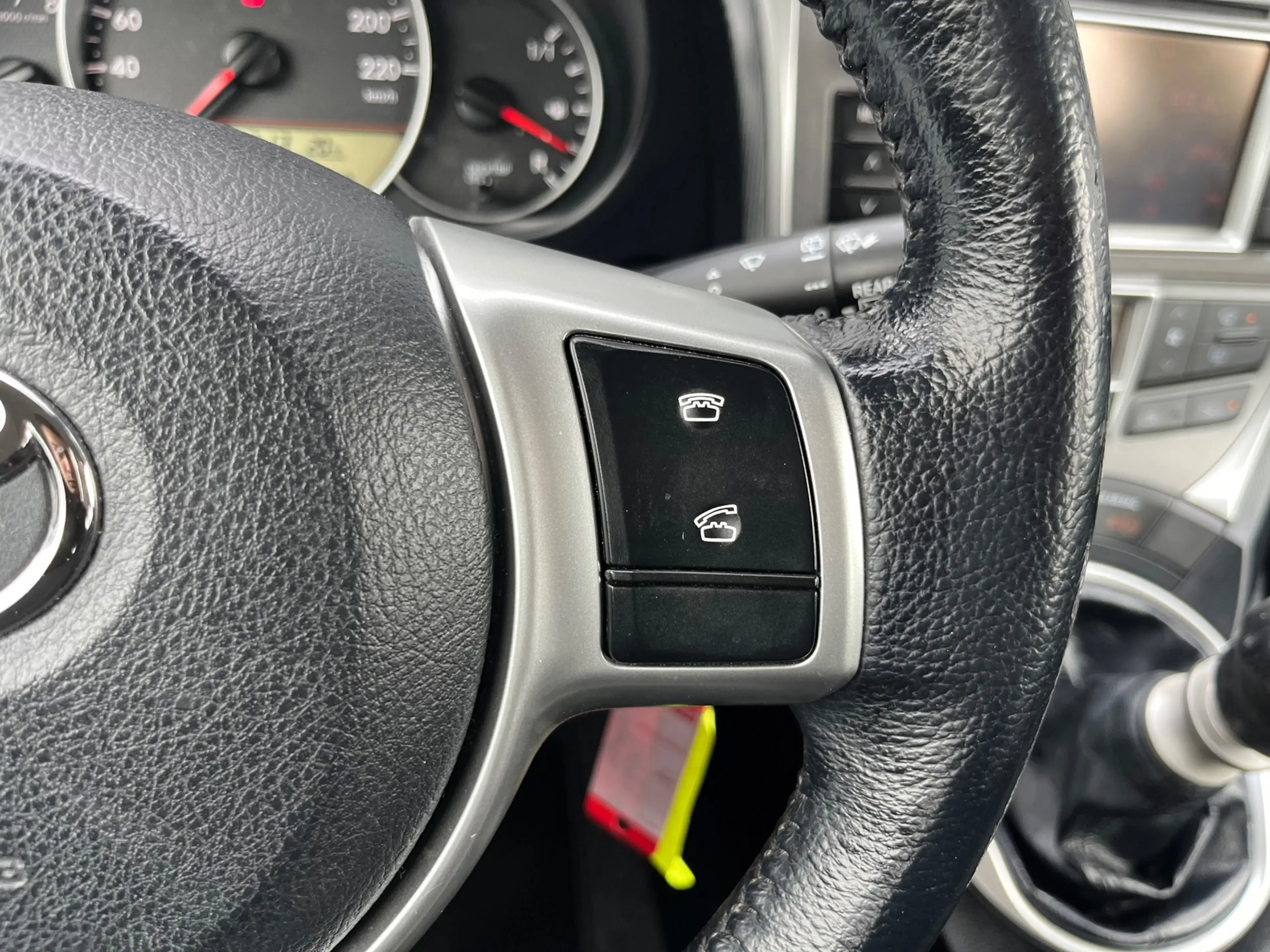 Toyota Verso-S 1.3 VVT-i Aspiration NL.Auto/Climatronic/Cruise-co — photo 12