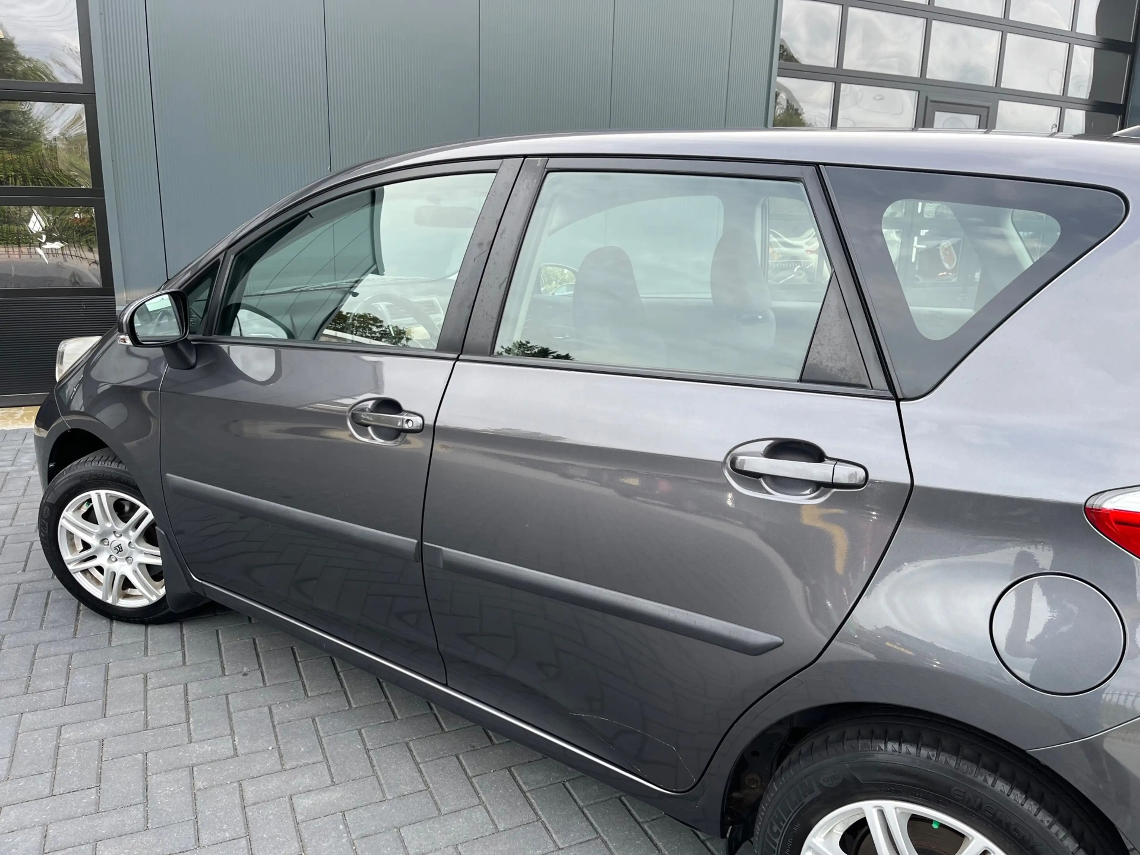 Toyota Verso-S 1.3 VVT-i Aspiration NL.Auto/Climatronic/Cruise-co — photo 10