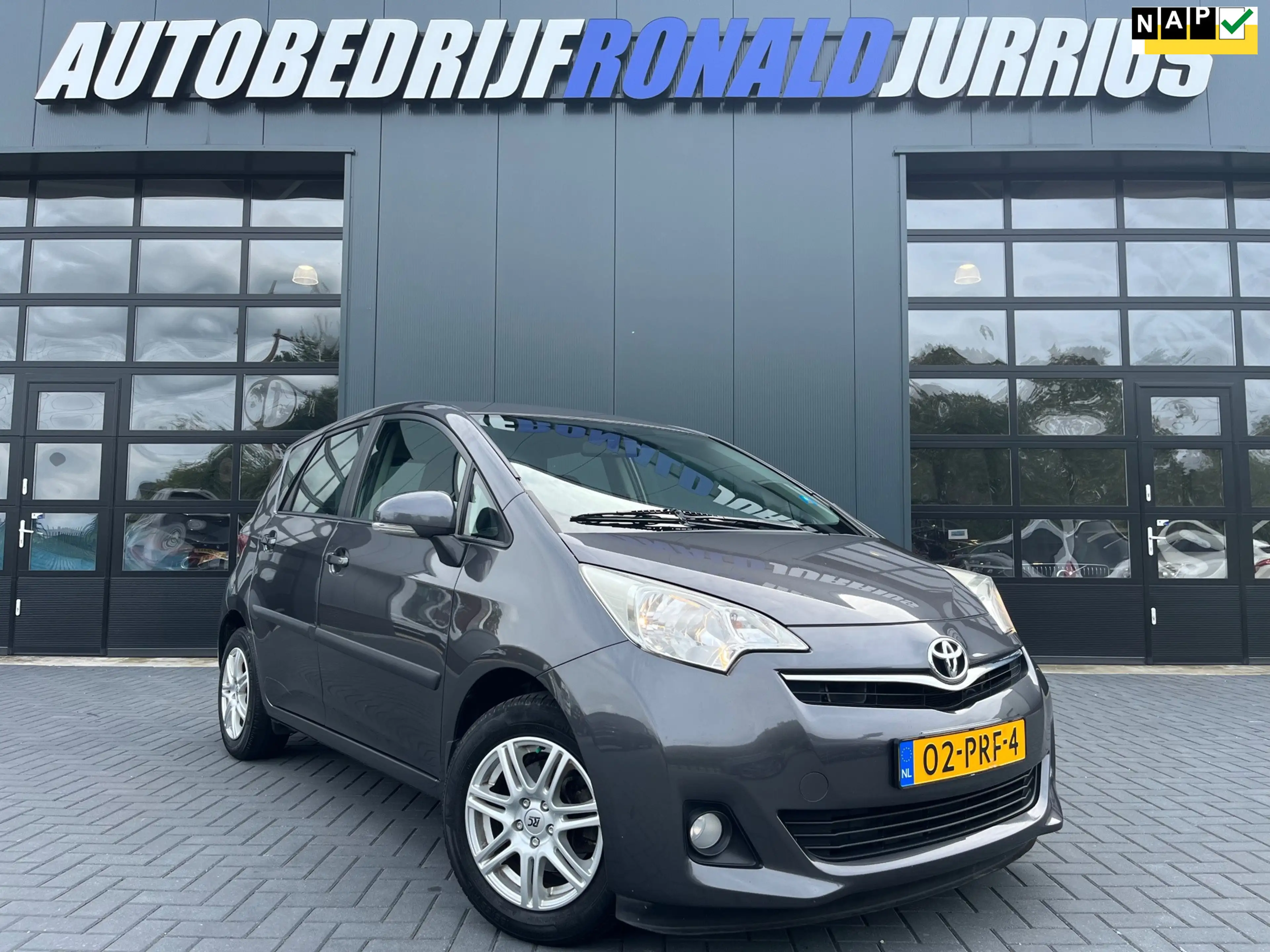 Toyota Verso-S 1.3 VVT-i Aspiration NL.Auto/Climatronic/Cruise-co
