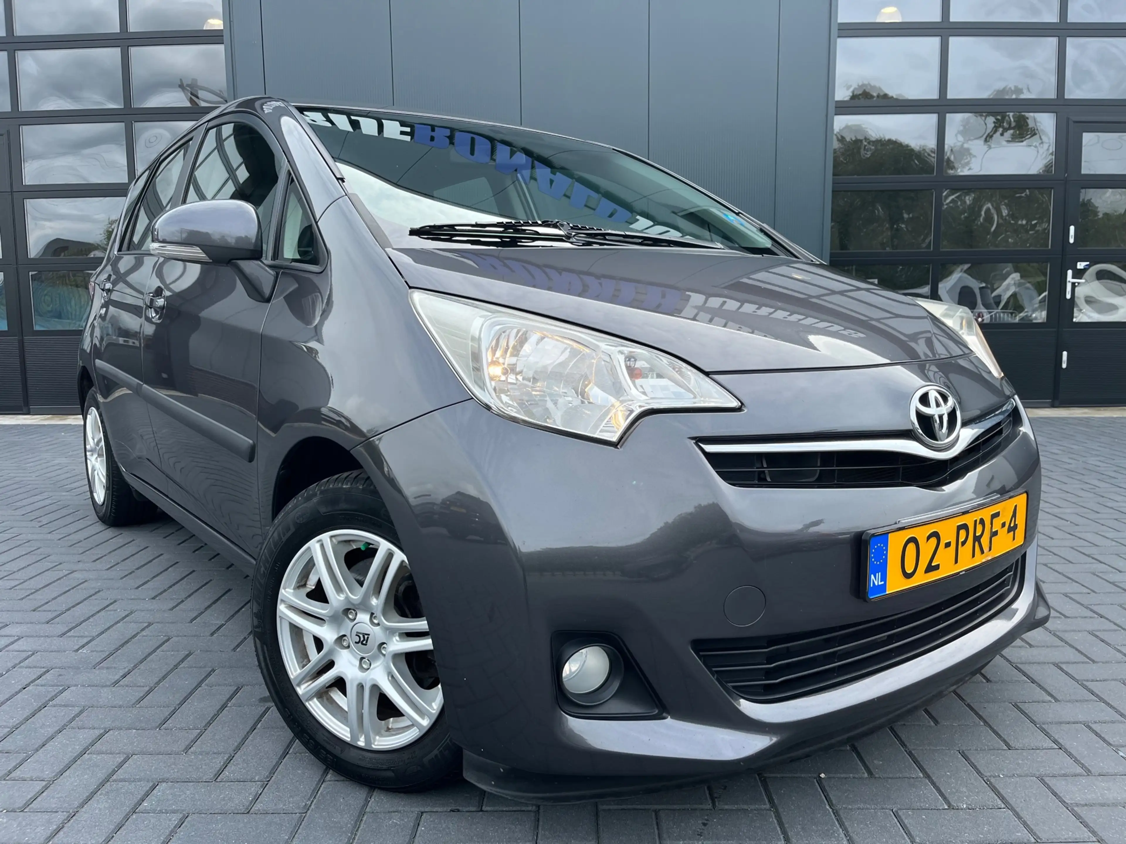 Toyota Verso-S 1.3 VVT-i Aspiration NL.Auto/Climatronic/Cruise-co — photo 4