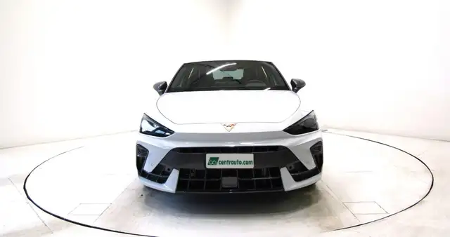 Cupra Leon view 2