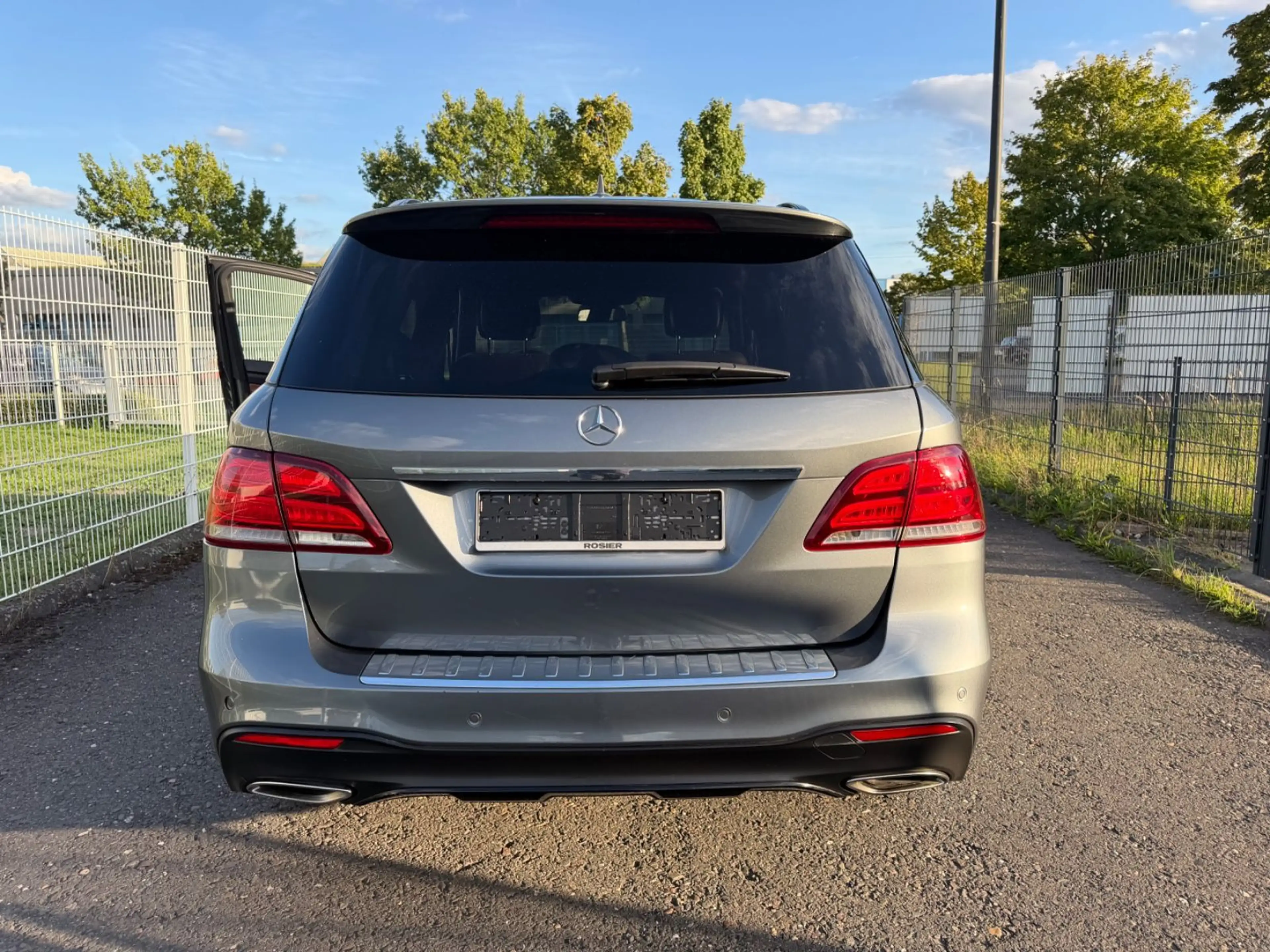 Mercedes-Benz GLE 400 GLE-400 4Matic AMG Line Navi/Leder/Harman-Kardon — photo 9