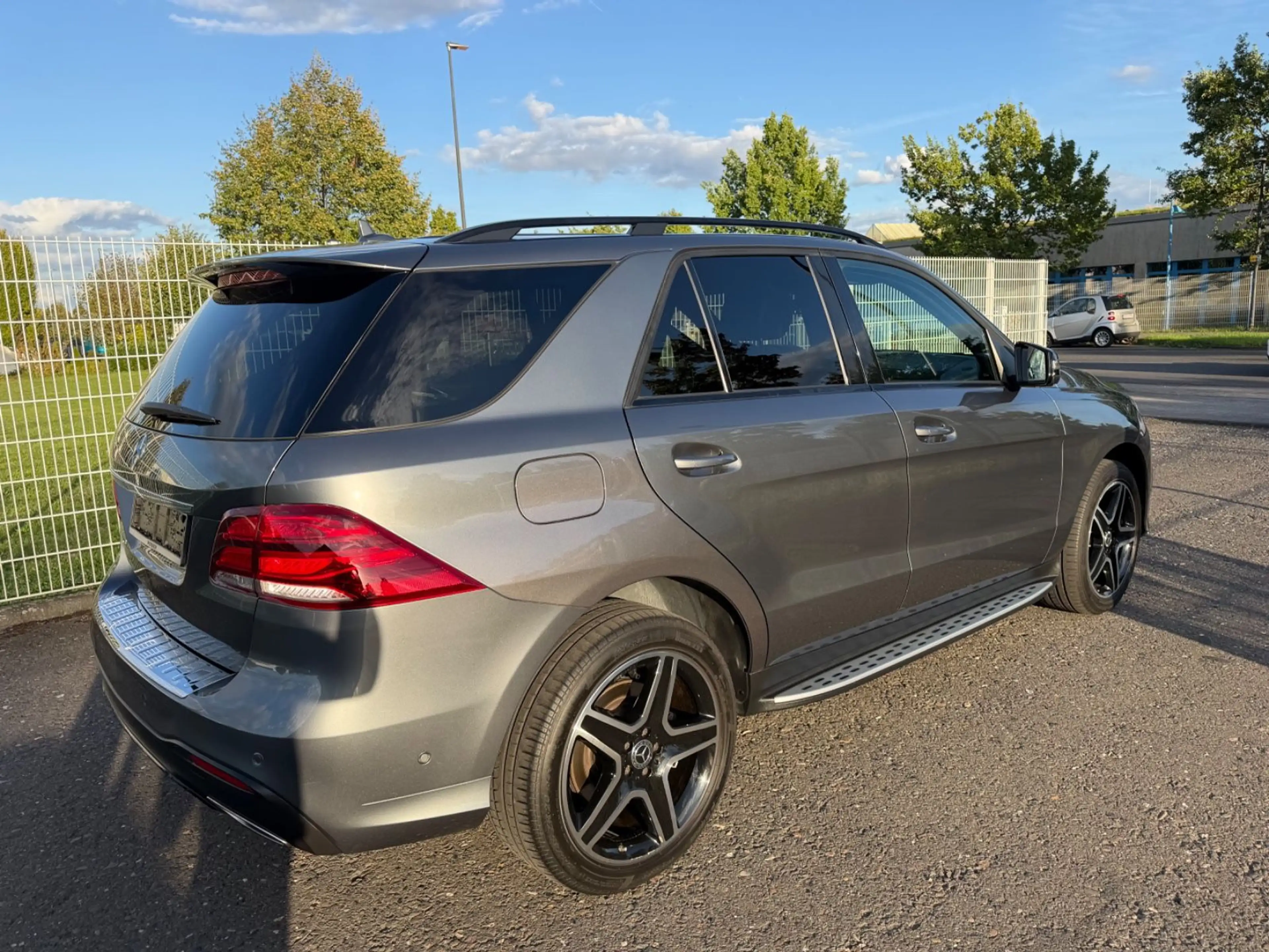 Mercedes-Benz GLE 400 GLE-400 4Matic AMG Line Navi/Leder/Harman-Kardon — photo 10