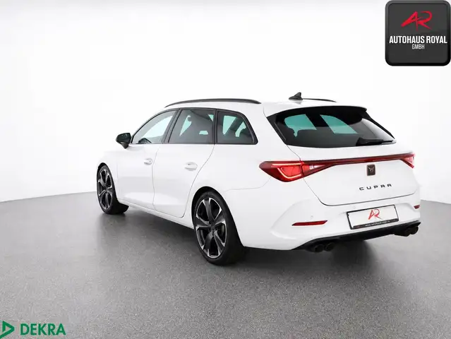 Cupra Leon view 3