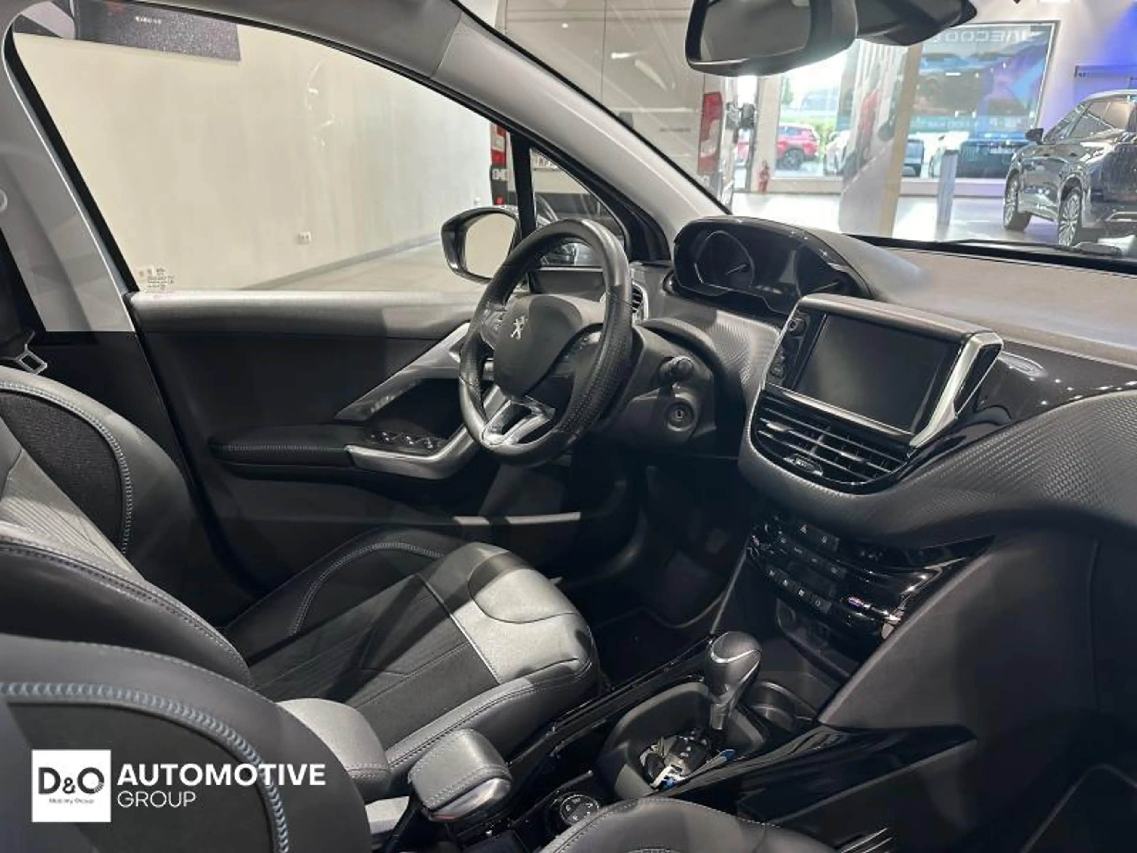 Peugeot 2008 Crossway — photo 2