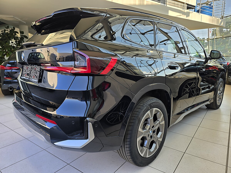 BMW X1 20d xDrive Aut. "X Line"  Vollleder/AHK/Panoram... — photo 5