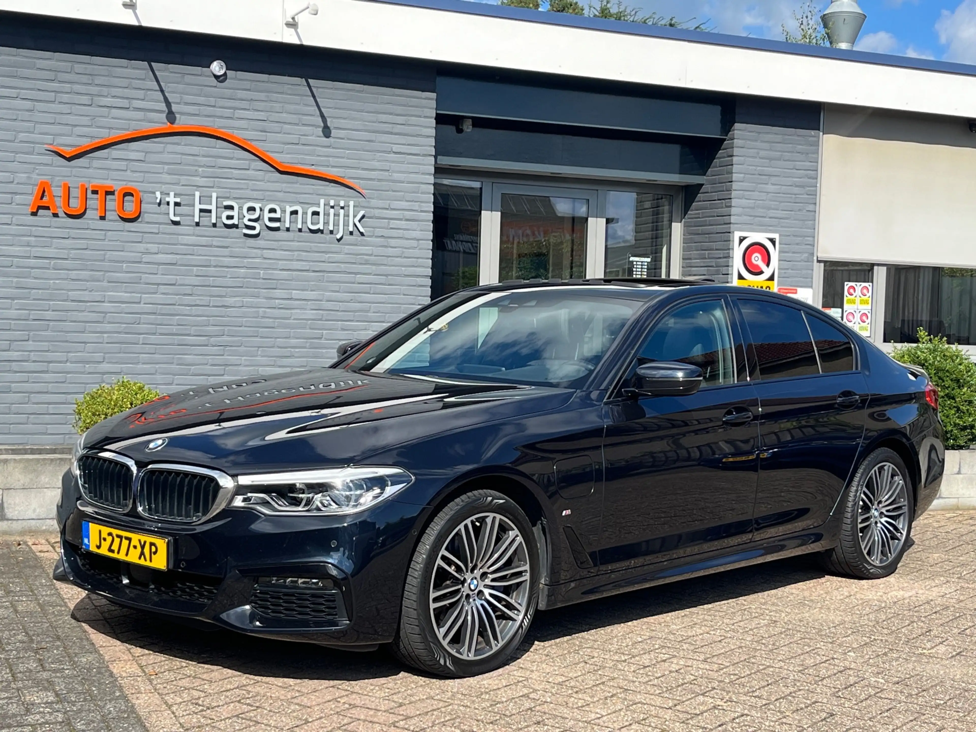 BMW 530 5-serie 530e xDrive M-Sport HE pano 19" HUD leder