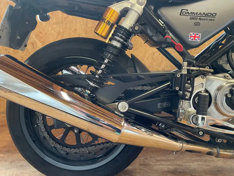 Norton Commando - foto 8