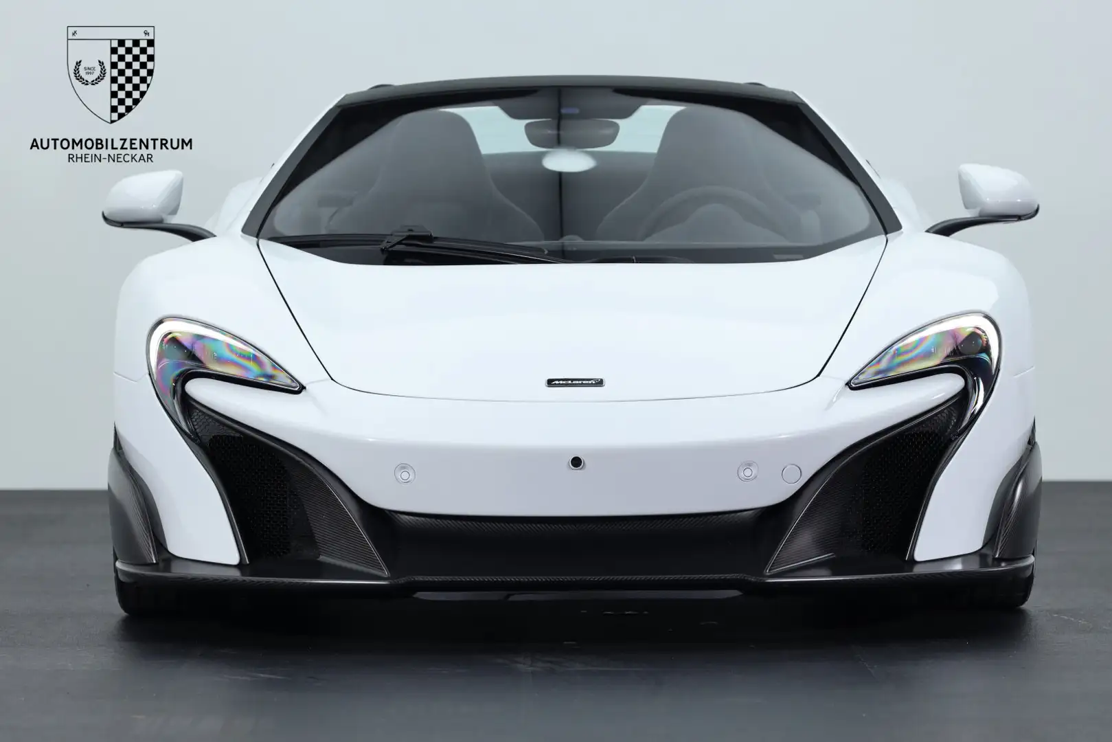 McLaren 675LT Spider 1 of 500 CarbonUpgrade/MSOBespoke Blanco - 2