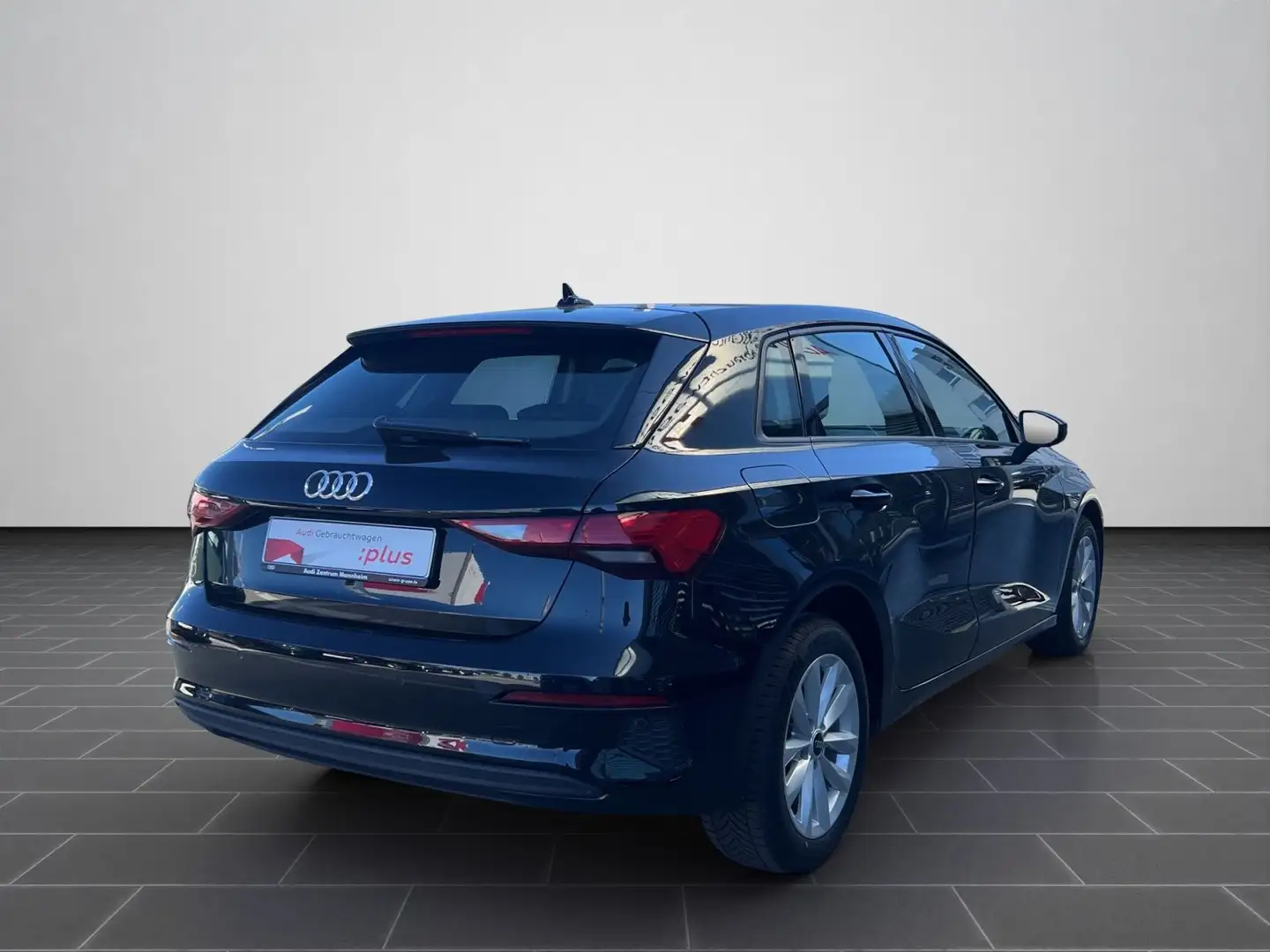 Audi A3 30 TFSI S tronic SITZHZG NAVI PLUS Schwarz - 2