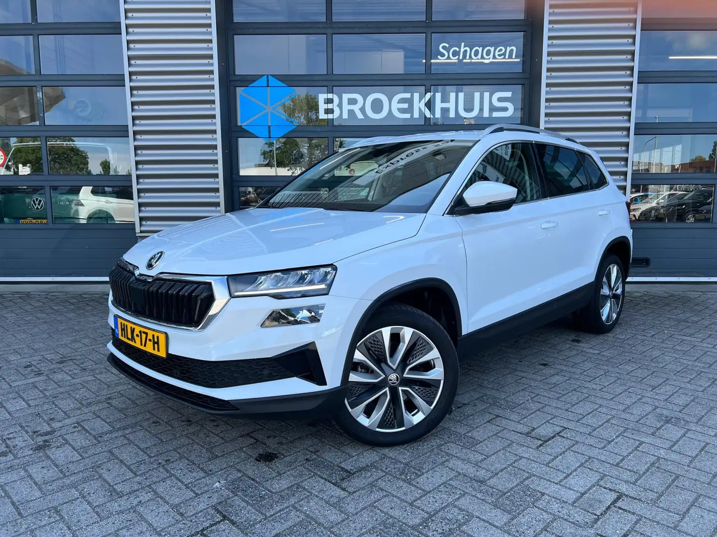Skoda Karoq 1.5 TSI 150 pk ACT Business Edition 7-DSG | Panora Blanc - 1