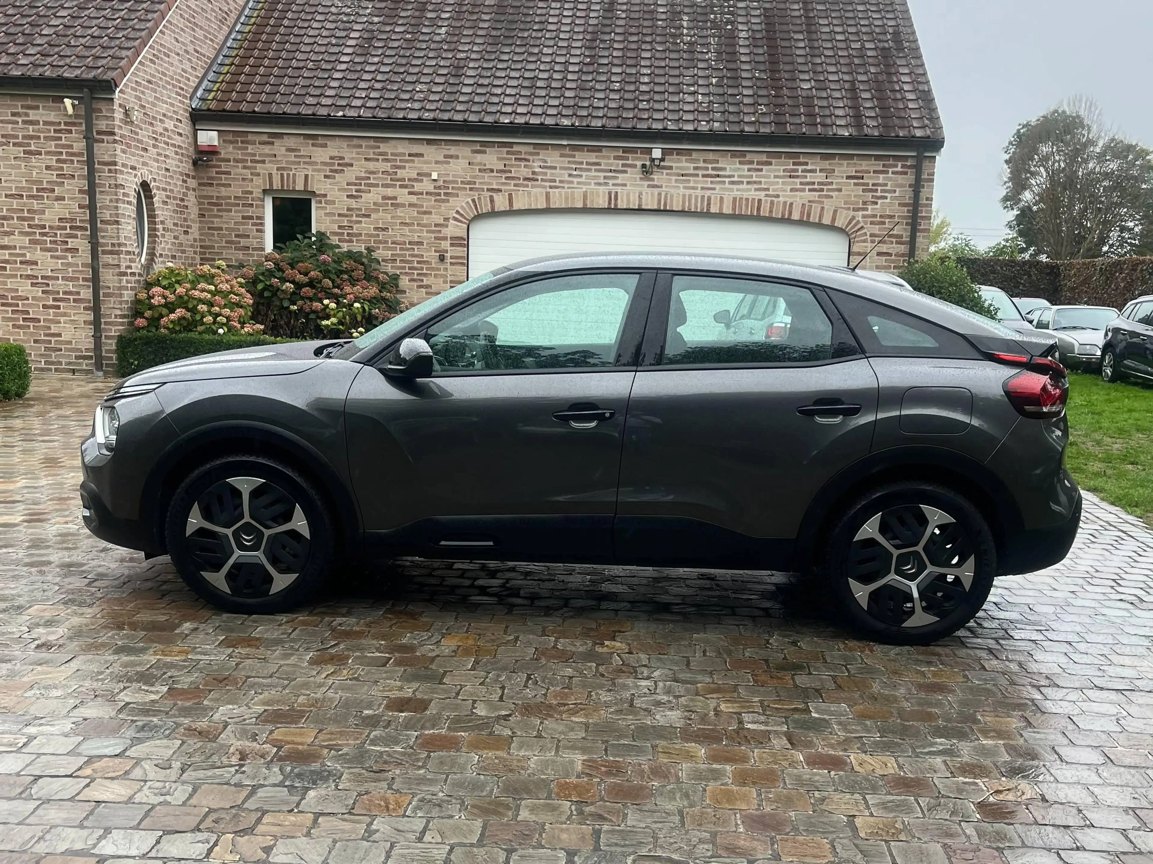 Citroen C4 C4 1.2 PureTech Feel S 9000 € Hors TVA — photo 6