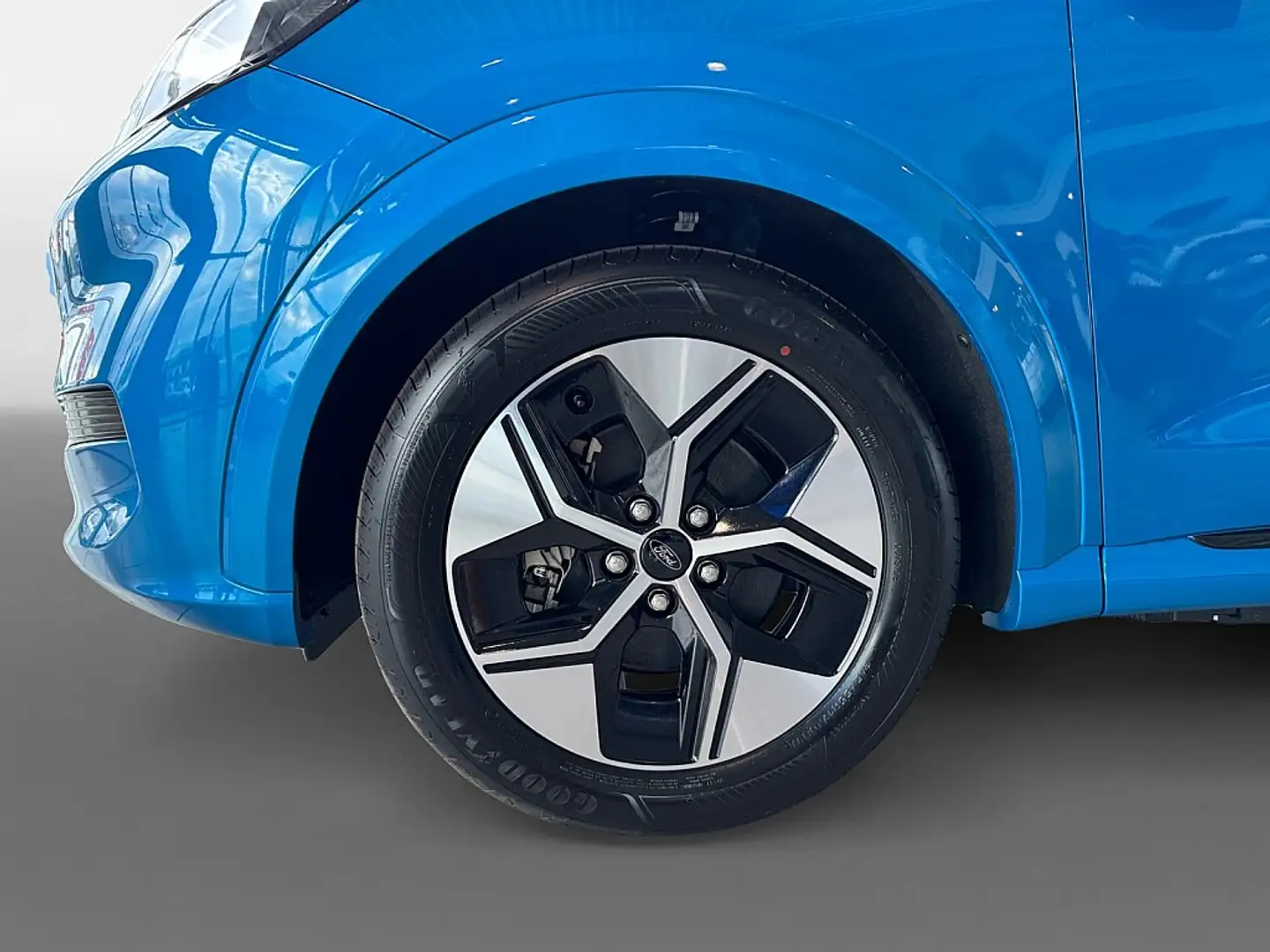 Ford Puma Gen-E 43 kWh BEV Blau - 2
