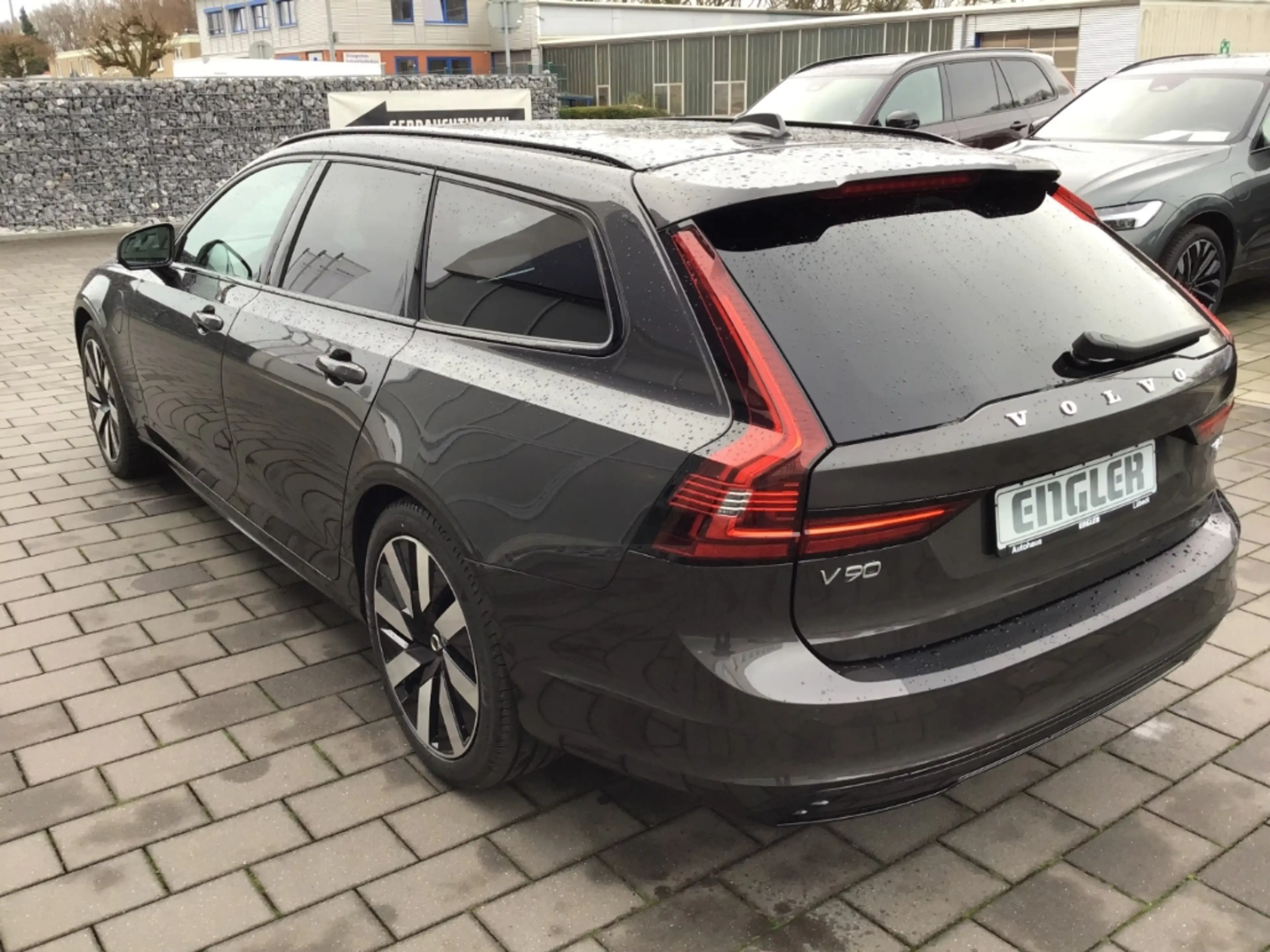Volvo V90 T6 Plus Dark AWD Stdhzg. PanoDach 360° Cam — photo 4