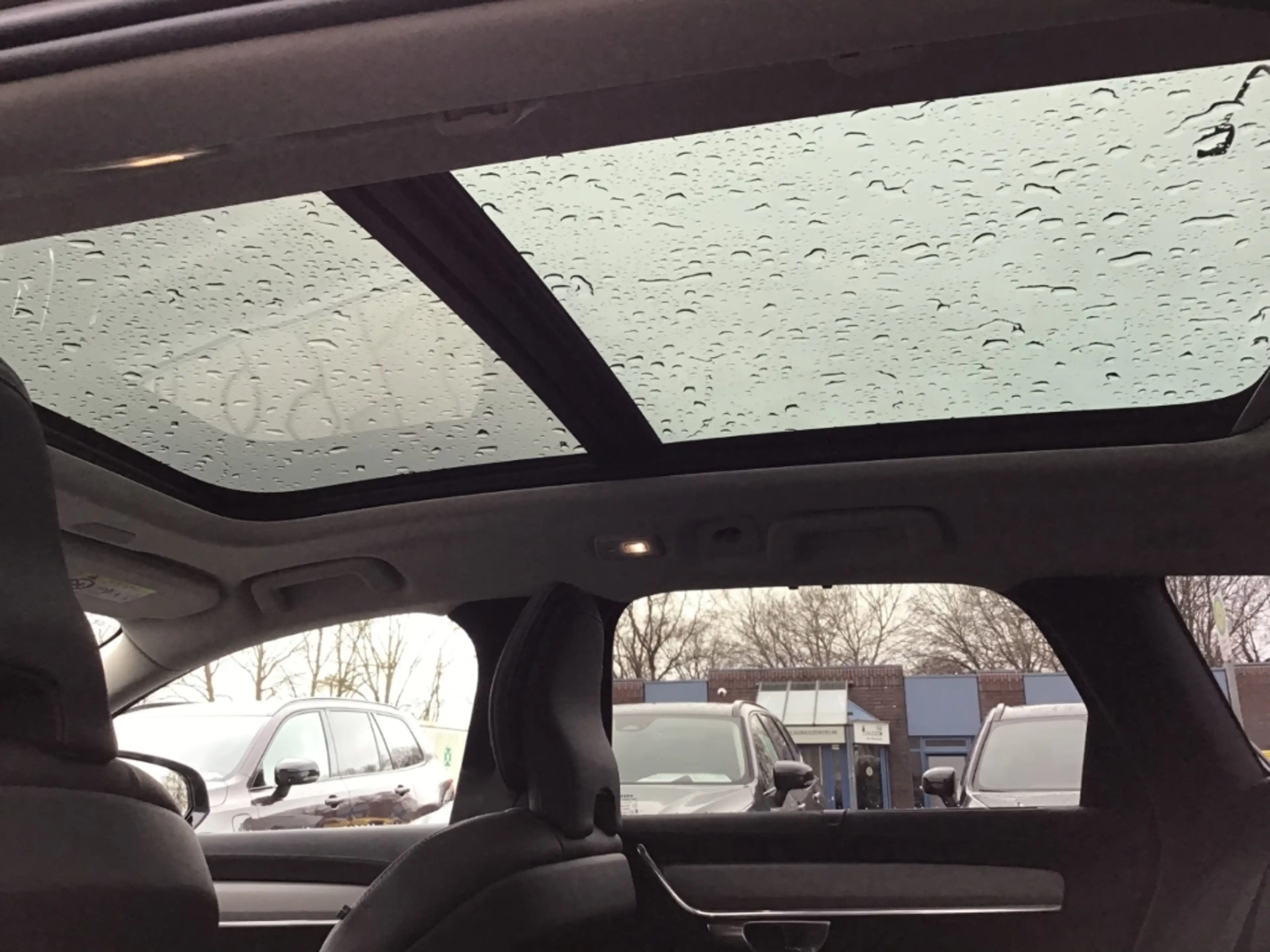 Volvo V90 T6 Plus Dark AWD Stdhzg. PanoDach 360° Cam — photo 15