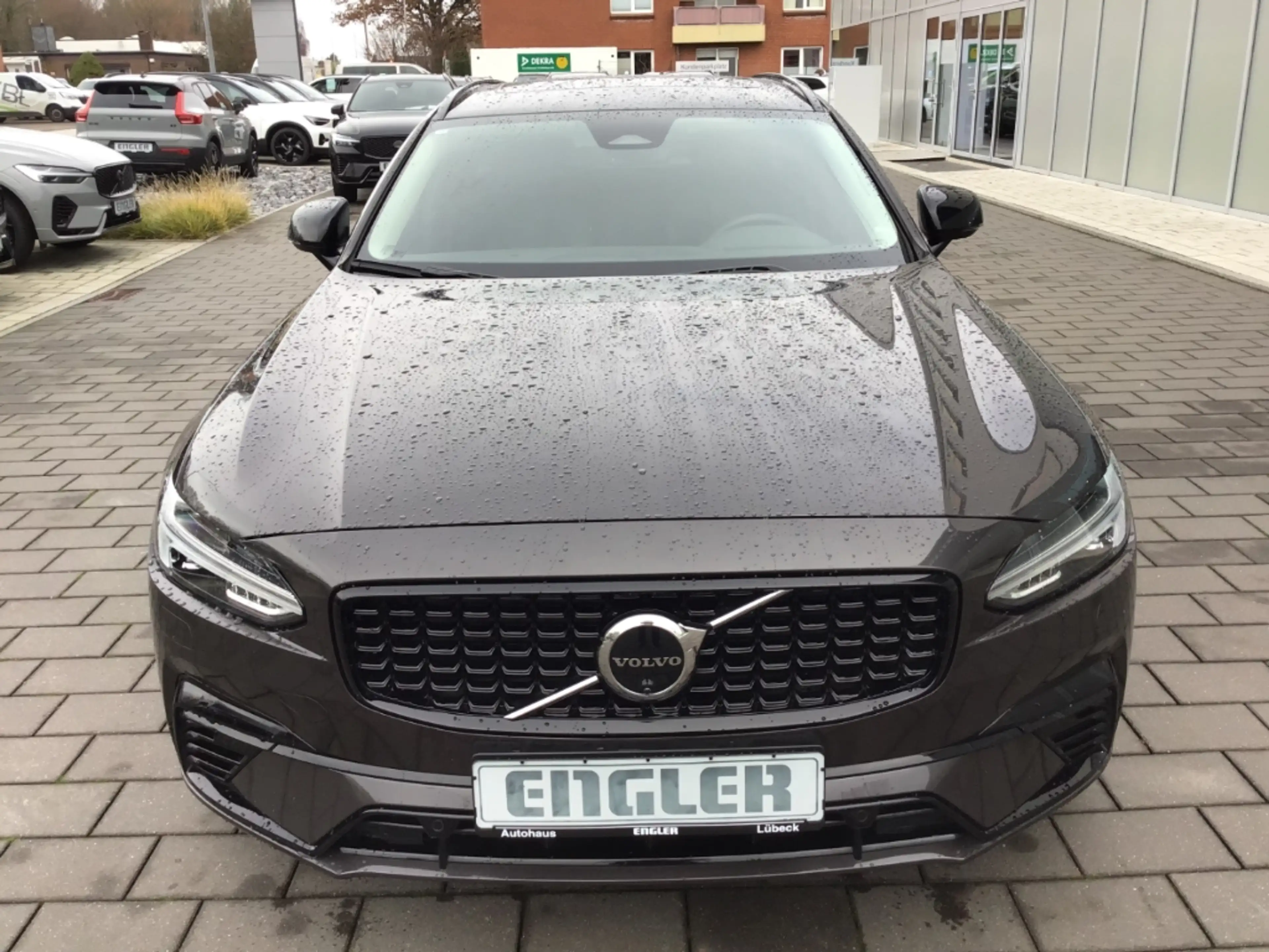 Volvo V90 T6 Plus Dark AWD Stdhzg. PanoDach 360° Cam — photo 3