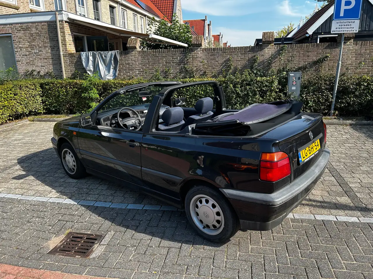 Volkswagen Golf Cabriolet 1.8, foto 2