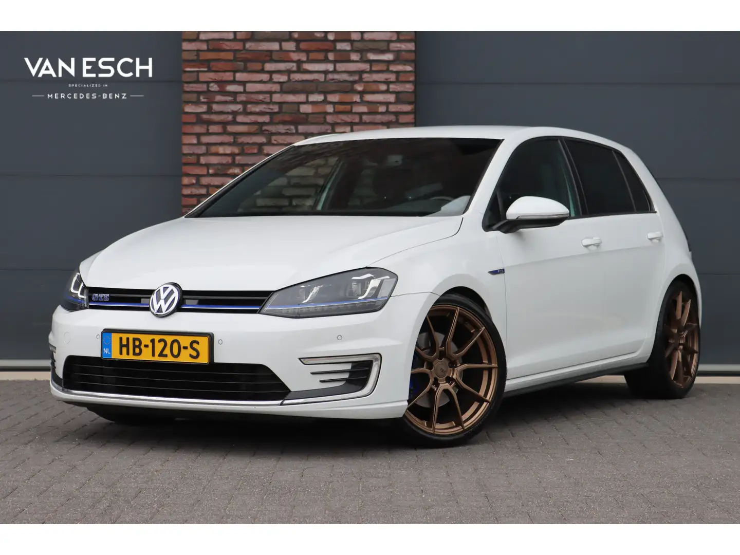 Volkswagen Golf GTE 1.4 TSI Aut6 | Navigatie | Apple Carplay | DAB | L White - 1