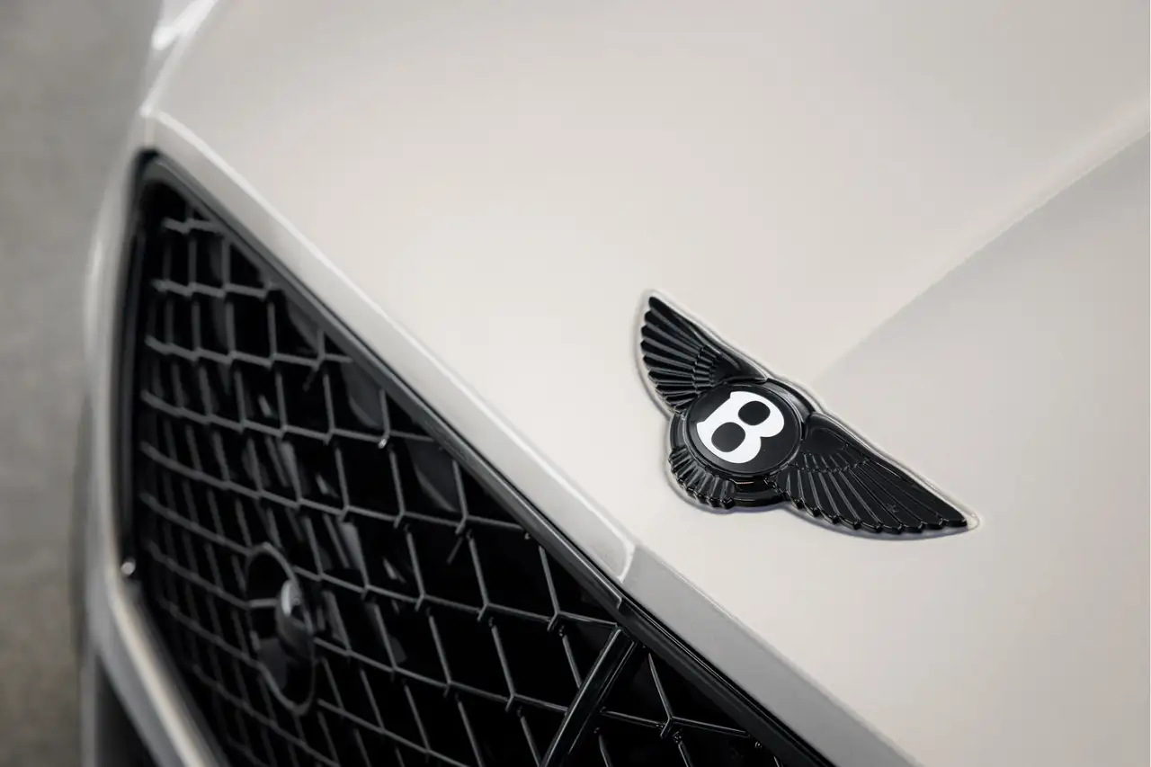 Bentley Continental GT 2026 — фото 11