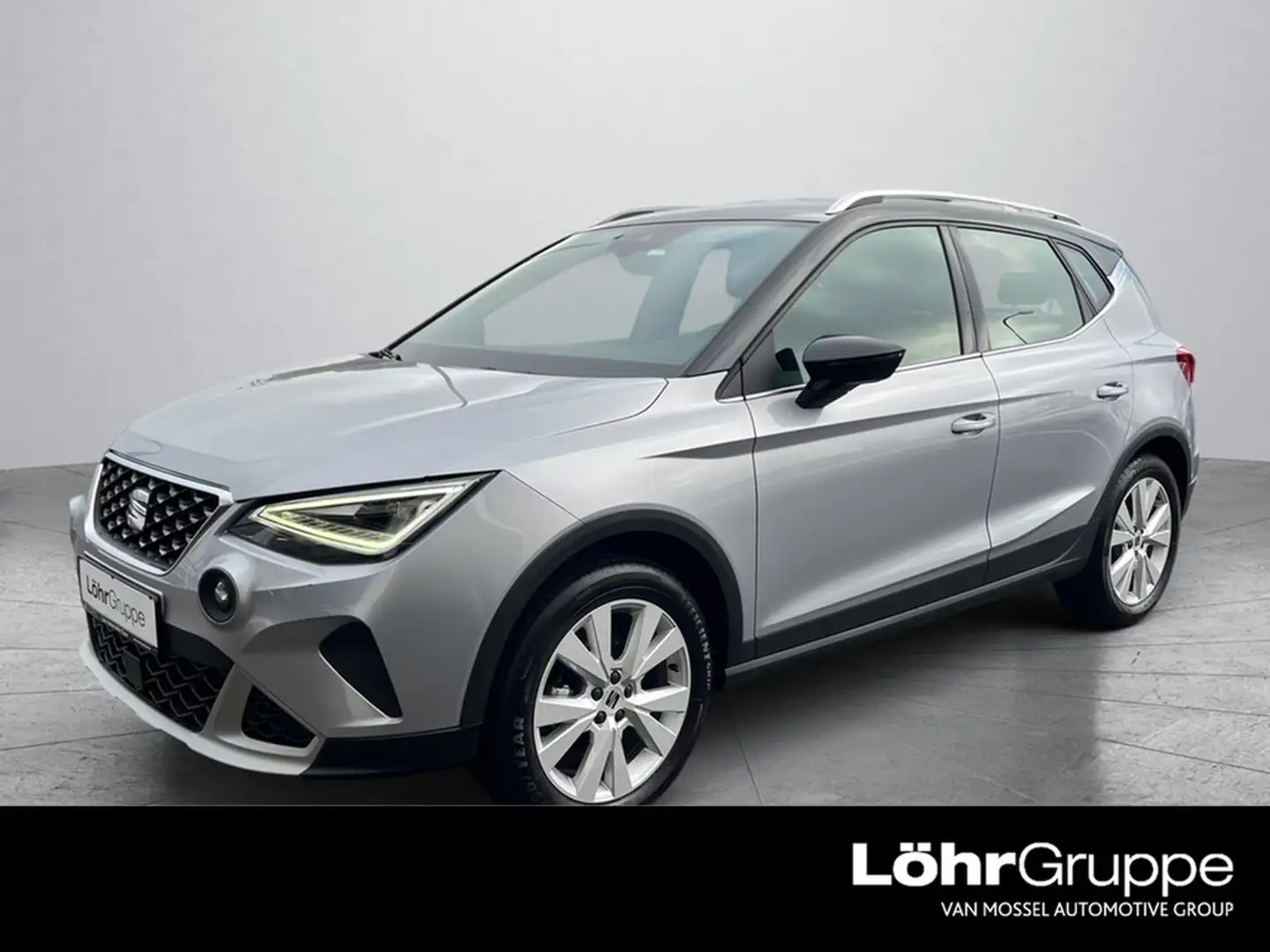 SEAT Arona 1,0 TSI DSG Xperience Silber - 1