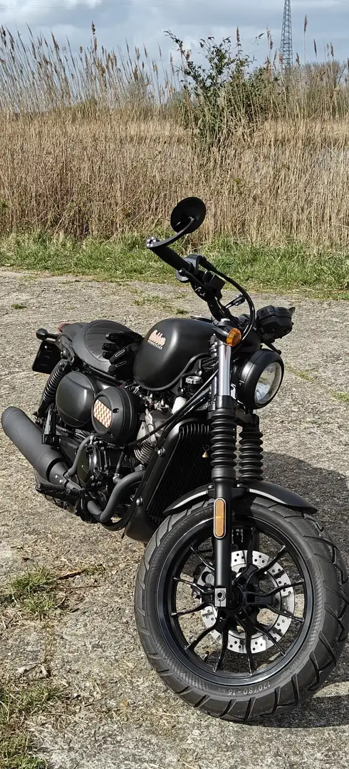 Hyosung Aquila 125 Negro - 1