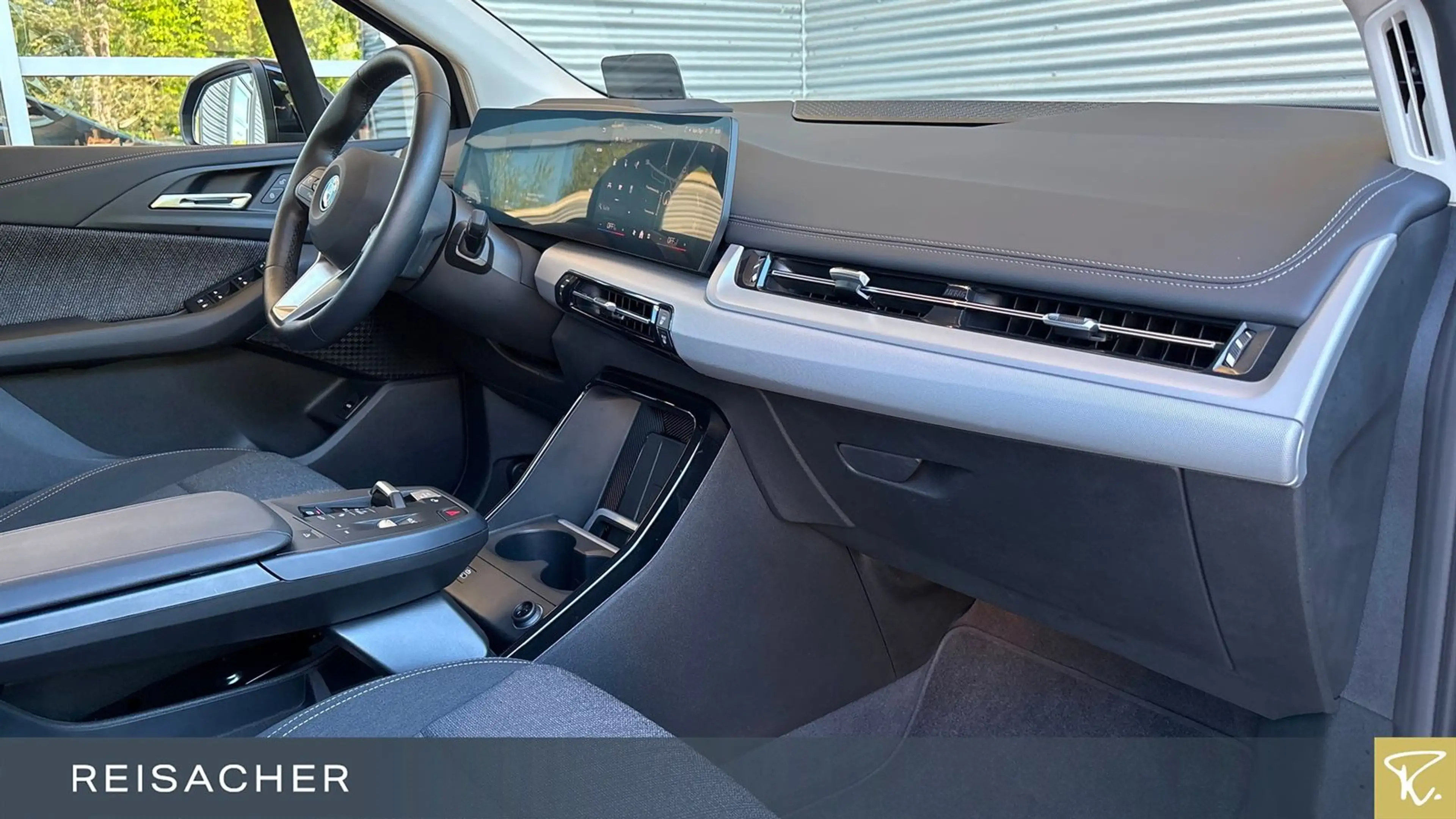 BMW 230 e A xDrive Active Tourer AHK,LCProf,HUD — photo 13