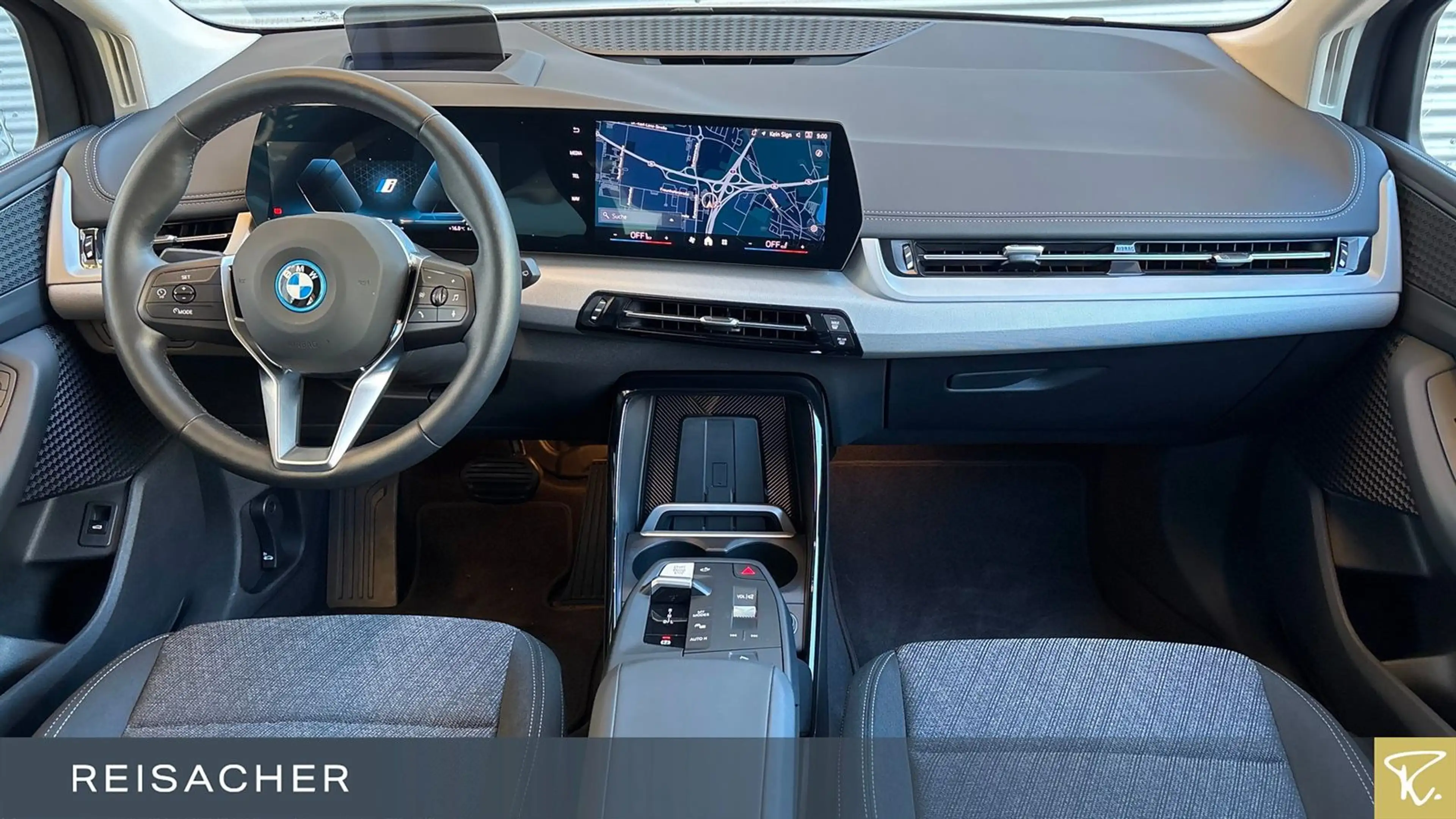 BMW 230 e A xDrive Active Tourer AHK,LCProf,HUD — photo 6