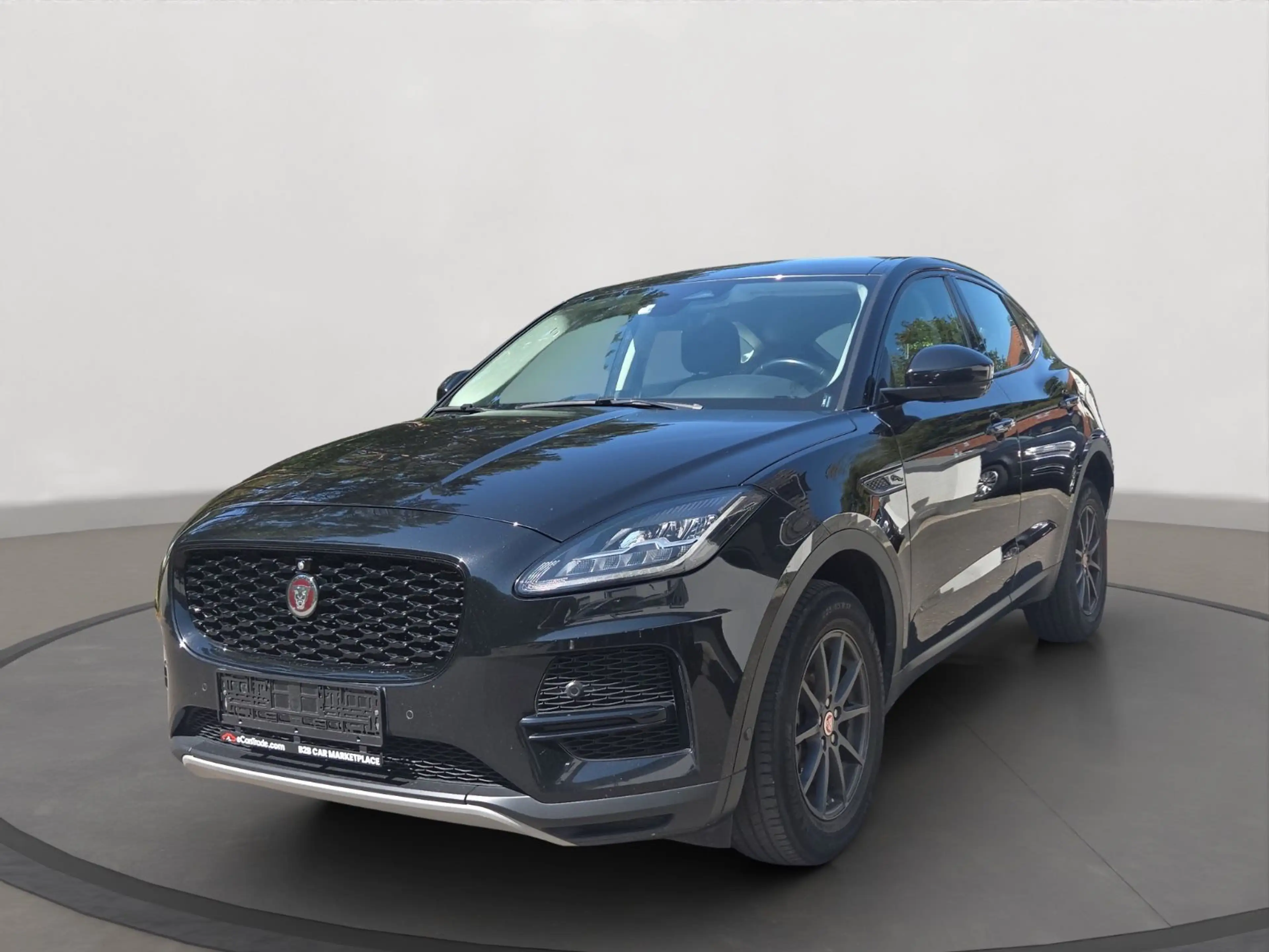 Jaguar E-Pace 2.0d AHK/360Kamera+2xPDC/SHZ/Navi/LED