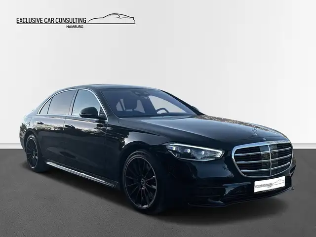 Mercedes-Benz S-Class view 3