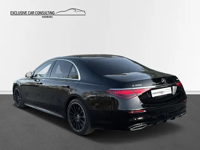 Mercedes-Benz S-Class view 4