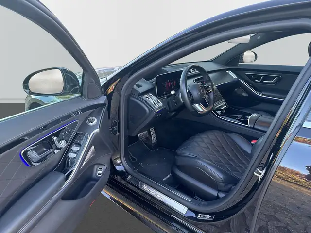 Mercedes-Benz S-Class view 7