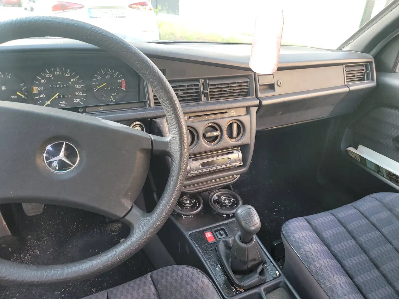 Mercedes-Benz 190 E 2.3, foto 6